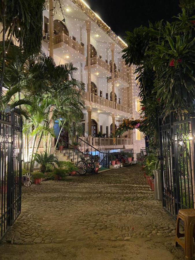 Hotel Fort View Tikamgarh מראה חיצוני תמונה